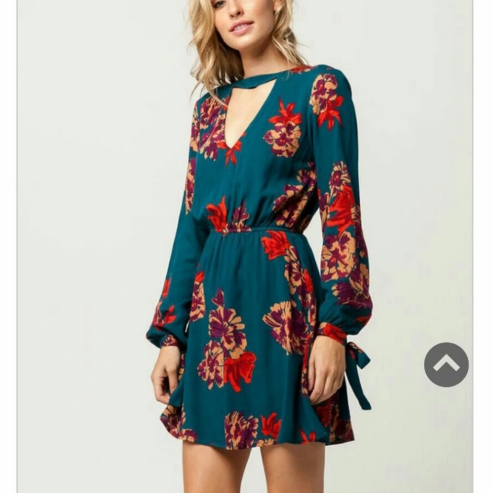 Tillys dress